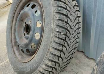 Opony zimowe Kumho z felgami stalowymi 2 sztuki, bieżnik 8,1 mm