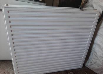 Kaloryfery deweloperskie 90 na 80 nowe