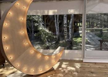 KSIĘŻYC LED 2M – efektowna dekoracja i strefa zdjęć na wesele