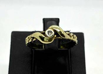 Złoty Pierścionek z Diamentem pr. 333 1,89g R12