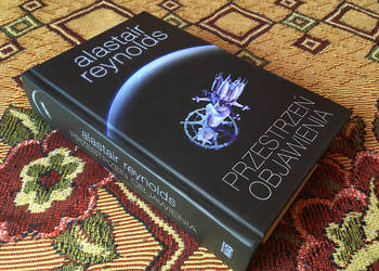 Alastair Reynolds Przestrzeń Objawienia 2022 twarda science fiction