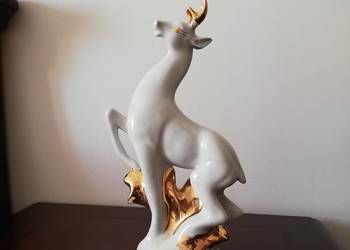 Porcelanowa figurka Jelenia (ze złoceniami)