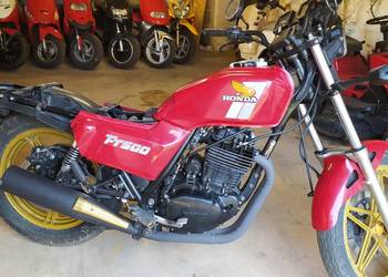 Motocykl Honda FT500