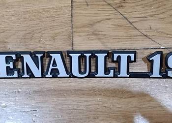 Emblemat RENAULT 19