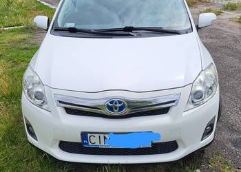 Sprzedam oszczędne auto toyota auris hybryda