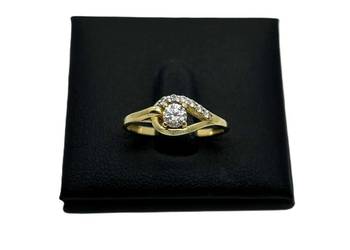 Złoty Pierścionek pr. 585 1,77g