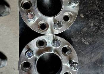 Dystanse bmw aluminiowe 25mm przykręcane