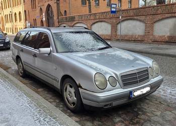 Mercedes E klasa W210 maska
