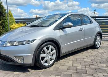 Honda Civic VIII Generacji UFO. 1.8 Benzyna,140KM