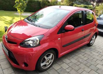 Toyota Aygo I 1.0 2013 pierwszy właściciel mała czerwona