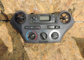 Panel Radia wyświetlacz Toyota Yaris I 5 D EU