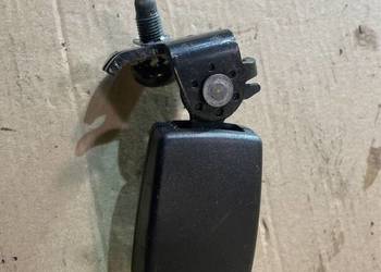 Zapinka pasa tył 13225292 opel corsa d 3d