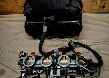 Kawasaki Z1000 2010-2013 Listwa wtryskowa, airbox, linki gaz