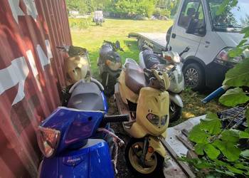 Pakiet  pięciu skuterów Piaggio , Aprilia , Tgb , Dealim