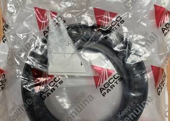 Uszczelniacz wałka podnośnika Massey Ferguson 3011777X1 ORYGINAŁ AGCO