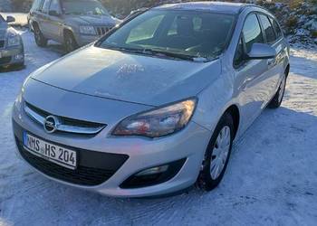 Astra 15r.Kombi.klima.dwa komplety kół.Serwis.