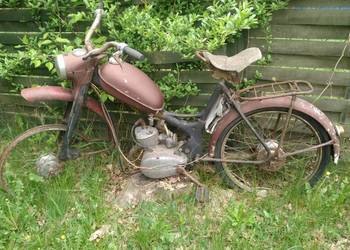 Motorower Komar 232 sztywniak na pedały silnik kręci, numery zgodne