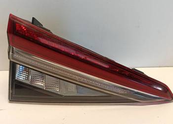 SKODA KODIAQ LAMPA LEWY TYŁ W KLAPE 565945307E