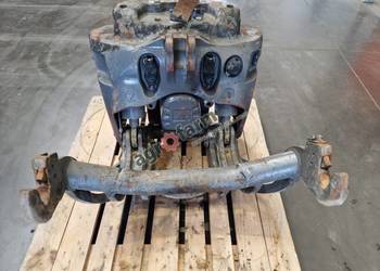 TUZ, przedni podnośnik, Massey Ferguson 8660