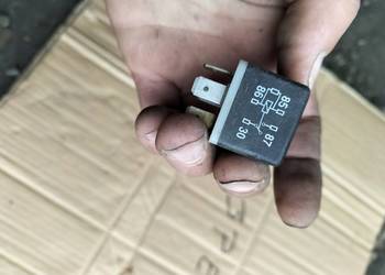 Przekaźnik VW SEAT AUDI 204 431951253H