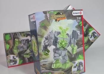 Robot skalny z młotem