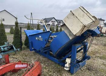 Ścielarka słomy do obory  Pojemność 2 baloty
