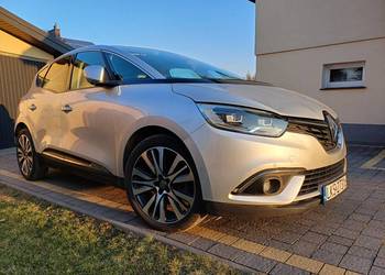 Renault Scenic Initiale Paris
