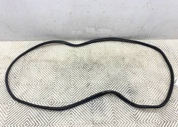 USZCZELKA KLAPY BAGAŻNIKA SKODA KAROQ SUV