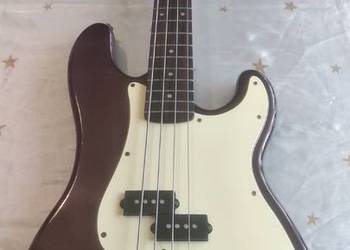 Gitara basowa Fender Squier Precision Bass.