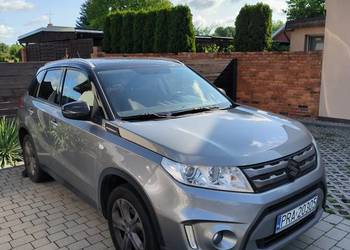 Suzuki Vitara 1.6i Radar Allgrip 4x4 2018r czarny dach
