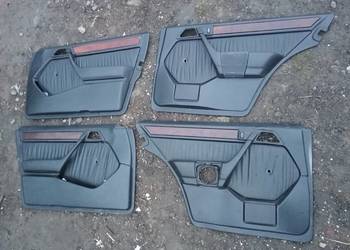 Mercedes W124 kombi wnętrze skóra czarna boczki drzwi