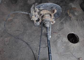 Zwrotnica półoś prawa do BMW E91 320D 2010