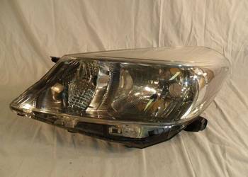 Reflektor Przód strona lewa Toyota Yaris MM126