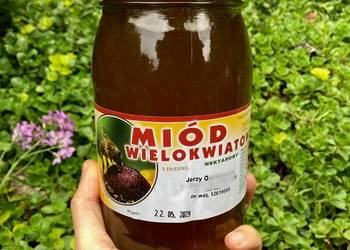 Świeżutki lejący polski miód wielokwiatowy z własnej pasieki maj 2026