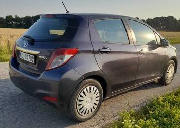 Toyota yaris 1.0 VVT-i 2012r. 188tys. Km | klima | 2 komplety kół