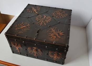 Skrzynka / kaseta z orłami, PRL, Cepelia, rękodzieło, metaloplastyka