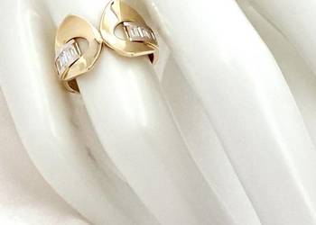 WYPRZEDAŻ !-30% Pierścionek r.12 Złoty pr.333 Modern z kamieniami Z-425 WYPRZEDAŻ !-30% Pierścionek r.12 Złoty pr.333 Modern z kamieniami Z-425