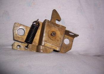 Zamek maski pokrywy silnika Fiat 125p Fso