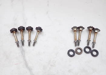 4 Szt. Śruby Dystansowe Pokrywy Głowicy Honda XL 1000 Varadero 98-01r