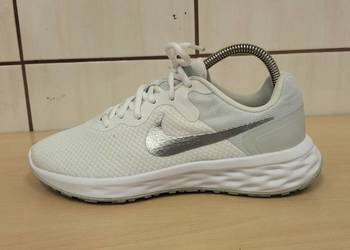 Buty damskie Sportowe Nike Revolution 6 Roz 38.5 Buty damskie Sportowe Nike Revolution 6 Roz 38.5