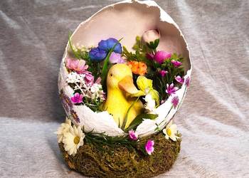 Stroik Wielkanocny – kaczątko w skorupce jajka