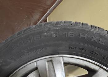 2 opony zimowe 205/60R16