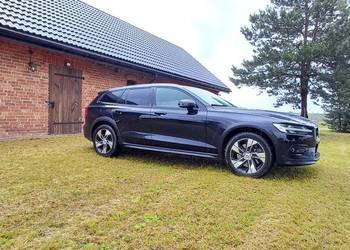 Volvo V60 Cross Country B4 Diesel 197kM AWD Pro 2021 Harman Kardon