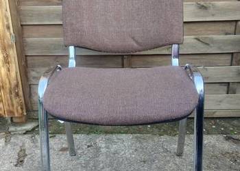 Krzesło ISO Nowy Styl konferencyjne brązowe Dostępne 30 sztuk