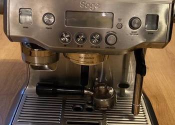 Ekspres do kawy z wbudowanym młynkiem Sage Oracle SES980
