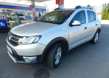 Dacia Sandero Stepway 0,9i Klima Navi Hak