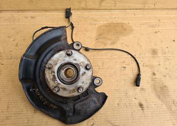 Toyota Auris II E18 zwrotnica piasta koła przedniego łożysko