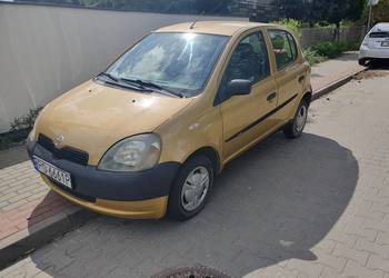 Toyota Yaris sprawna z opłatami