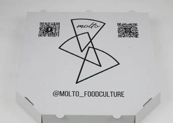 Kartony na pizzę z nadrukiem z góry i na bokach pudełka