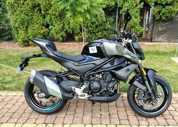 CF MOTO 450 NK 2025